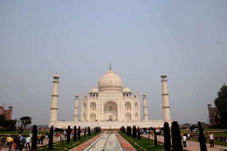Taj Mahal in Agra, Uttar Pradesh, India